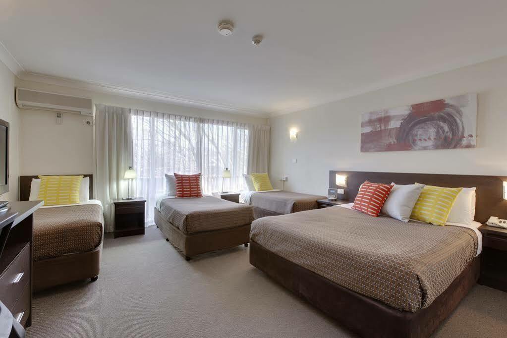 Hotel Tall Trees Ainslie